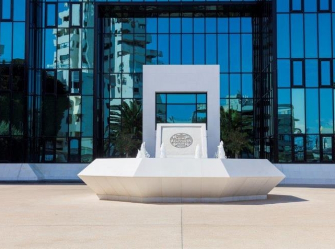Τόνωση αναδιαρθρώσεων, φρέσκος δανεισμός και «μαξιλαράκια» από Τράπεζα Κύπρου